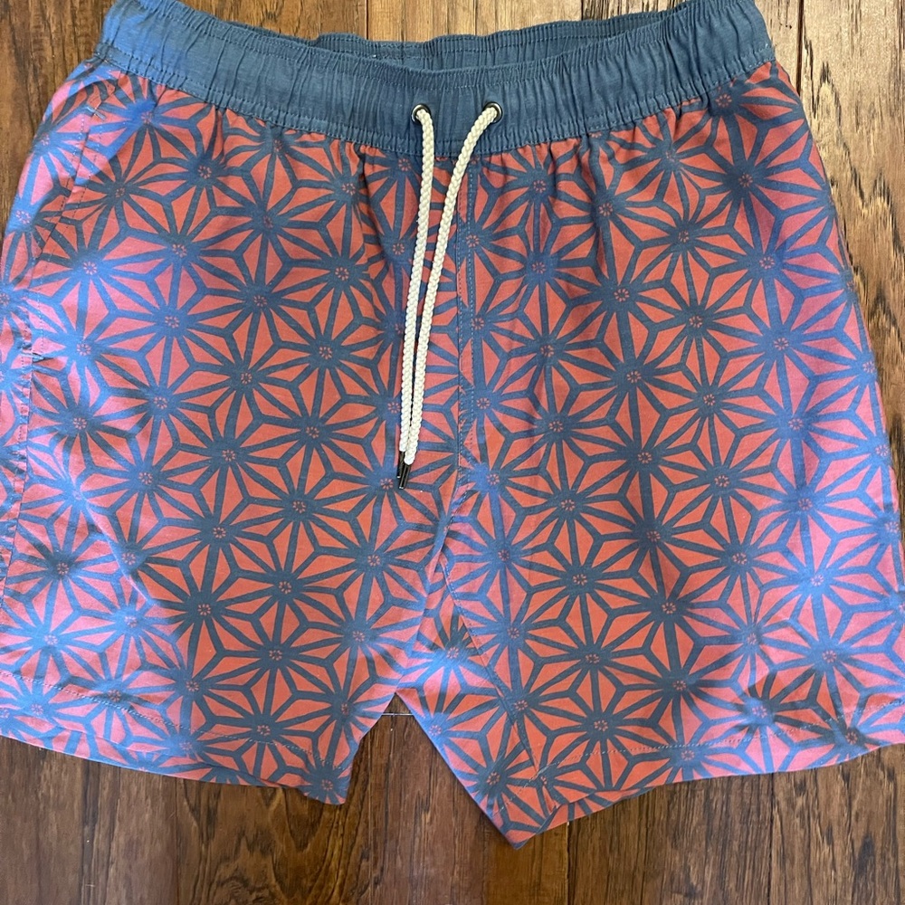 Faherty Beacon Swim Trunks - Picture 3 of 14